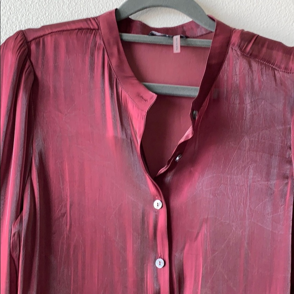 1.State Blouse - Picture 3 of 8